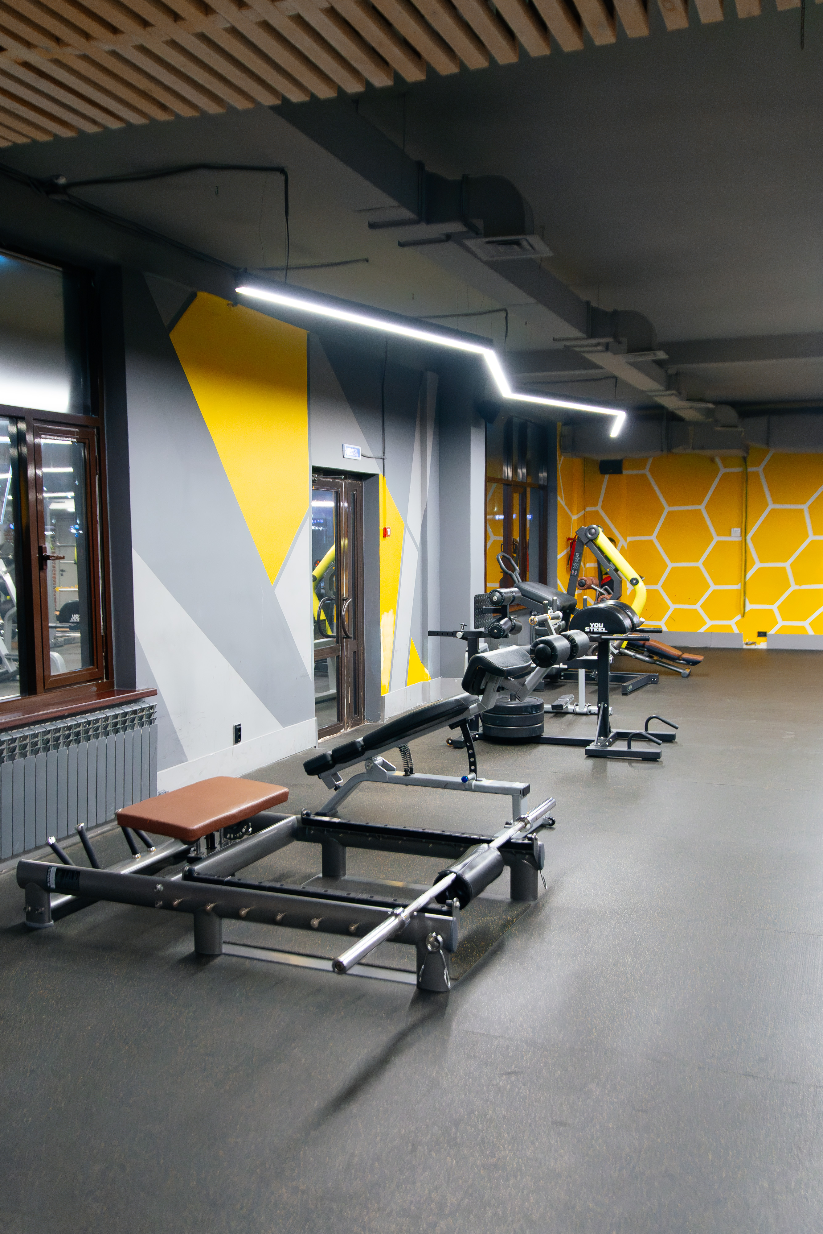 Мухамедханова 21